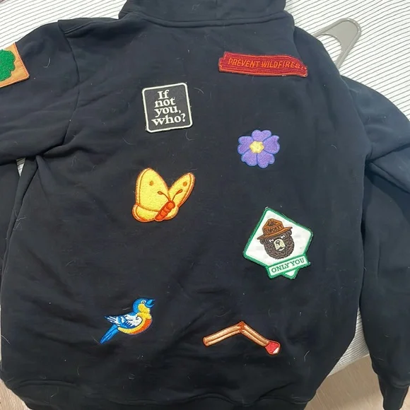 Teddy fresh Smokey the bear hoodie - Picture 4 of 4